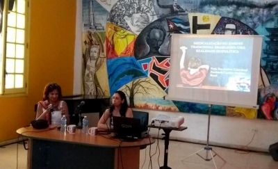 Coordenadora do curso de Psicologia da Católica faz palestra em Cuba