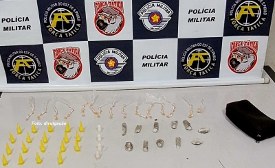 Homem é preso com mais de 100 porções de drogas e alega que era para 