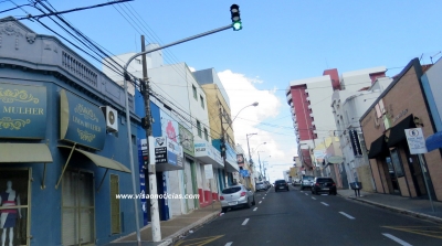 Aumenta pressão para reabertura do comércio em Marília