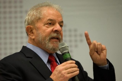 Defesa de Lula recorre de sentença no caso do triplex