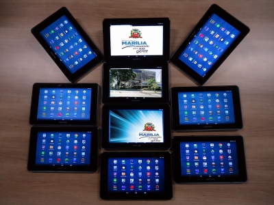 Alunos da rede municipal recebem tablets