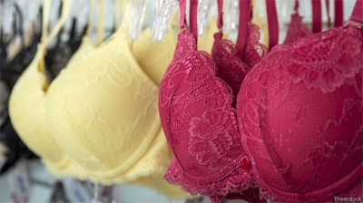 Arame de sutiã salva mulher atingida por bala