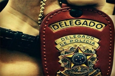 Trio desiste de assalto ao encontrar delegado em posto de combustíveis