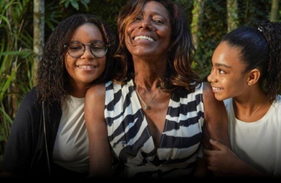 Glória Maria deixa duas filhas adolescentes: 