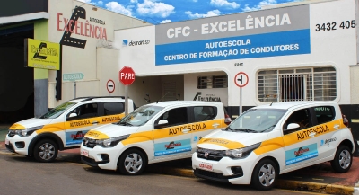 Autoescola Excelência promove Feirão da Habilitação em Marília