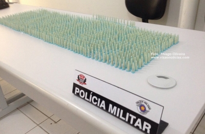 AGORA: PM apreende mais de 1.300 pinos de crack