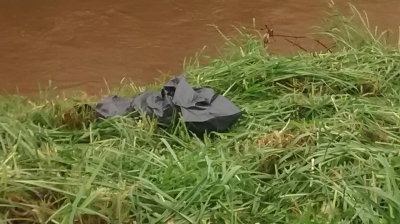 Corpo de idosa é encontrado em rio 