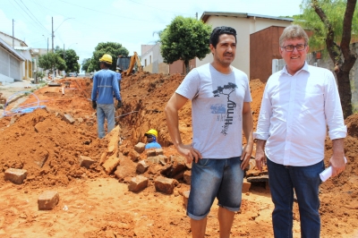 Prefeitura realiza obras na Rua Rui Barbosa, após pedidos da Câmara