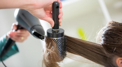 Como limpar secador de cabelo para não danificar os fios