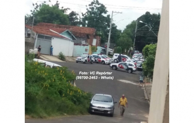 Motoqueiro troca tiros com a Polícia Militar é baleado e foge