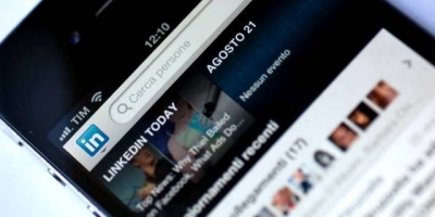 LinkedIn lança app parecido com o Facebook