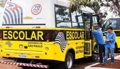 Educação: 20 municípios da região recebem ônibus escolares