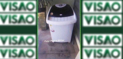 Rapaz furta tanquinho de roupas e acaba preso pela PM. TV também é recuperada