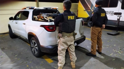 PRF apreende mais de meia tonelada de maconha na divisa de SP