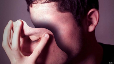 Homem promete casamento à duas mulheres e caso vai parar na polícia