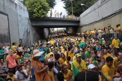 Protesto: internautas registram momento histórico