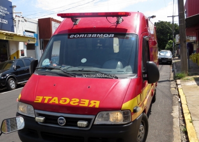 Jovem é atropelada por caminhonete, pai morre ao saber da notícia