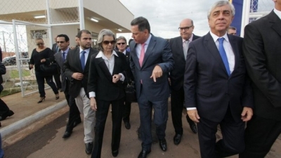 Cármen Lúcia inaugura presídio no interior de Goiás