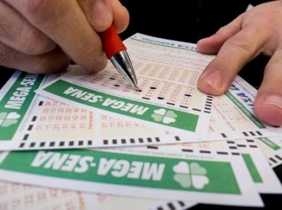 Prêmio principal da Mega-Sena acumula mais uma vez