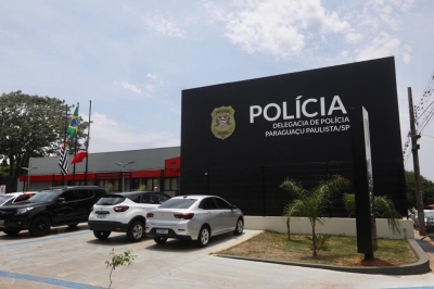 Ação policial termina com três presos e cachorro morto a tiros