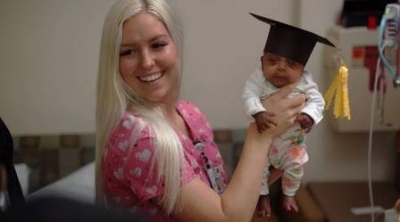 Menina que nasceu com 244 gramas é o menor bebê do mundo a sobreviver