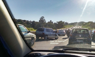 Engavetamento no Contorno deixa um ferido