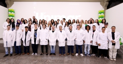 Medicina Veterinária Unimar realiza abertura oficial da nova turma com entrega dos jalecos