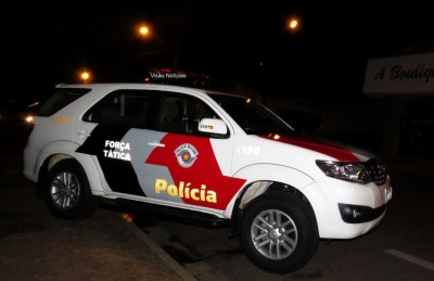 Ladrão de carro é detido pela vítima 