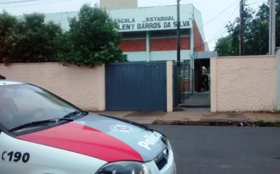 Professora grávida é agredida em sala de aula por aluna de 15 anos