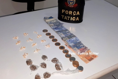 Mulher de 50 anos é presa vendendo drogas na zona norte