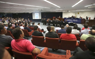 Tabela do frete será decidida em plenário, diz Fux após audiência