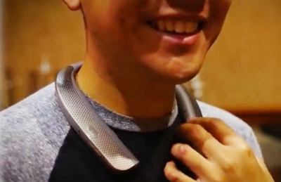 Fone de ouvido agora é em forma de colar