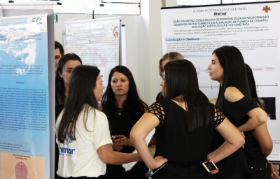 Unimar promove evento com apresentação de 522 pesquisas científicas