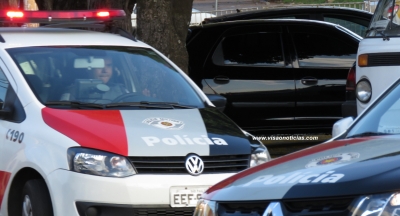Polícia Militar recupera caminhonete furtada