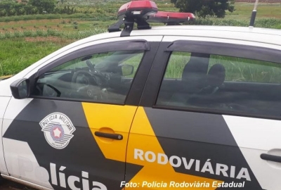 Motorista morre após colidir veículo em pórtico de pedágio na região