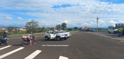 Operação na rodovia do Contorno multa mais de 90 motociclistas