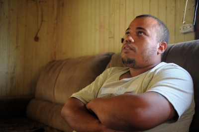 Homem furta R$ 24 para comprar comida e se entrega à polícia: "Me arrependi" 