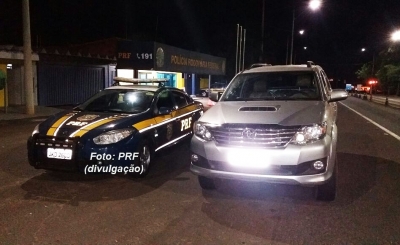 PRF apreende caminhonete a serviço do tráfico