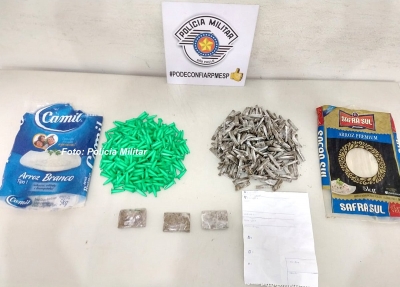 Homem abandona droga para não ser preso pela Polícia Militar