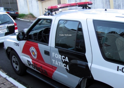 Homem é preso após tentar assaltar posto de combustíveis na zona leste