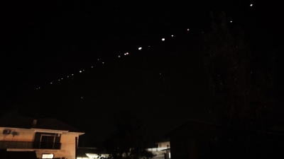 Satélites Starlink dão "show" no céu em toda região