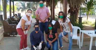 Voluntários criam grupo para ajudar pessoas a se cadastrar no auxilio emergencial