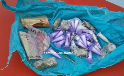 Rapaz tenta enganar PMs se passando por menor. Acabou preso por tráfico