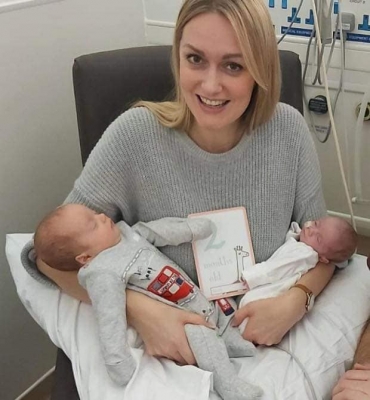 Mãe engravida estando grávida e bebês nascem com mais de 1 kg de diferença