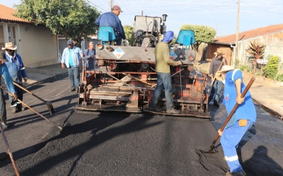 Prefeitura anuncia recapes de ruas no bairro Alto Cafezal
