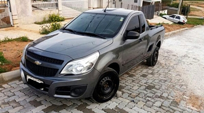 Homem é assaltado e pede ajuda para recuperar veículo