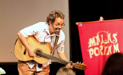 Viagem Literária apresenta sessões de contação de histórias na região de Marília e Itapeva