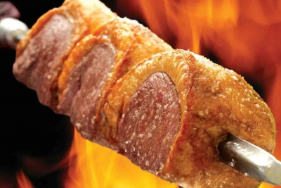 Faxineiro é preso após furtar picanha