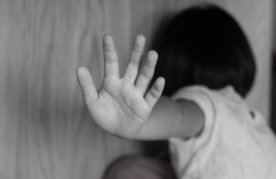 Mulher acusa o companheiro de estuprar sua filha de 12 anos