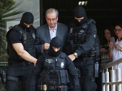 Eduardo Cunha reclama do transporte para audiências